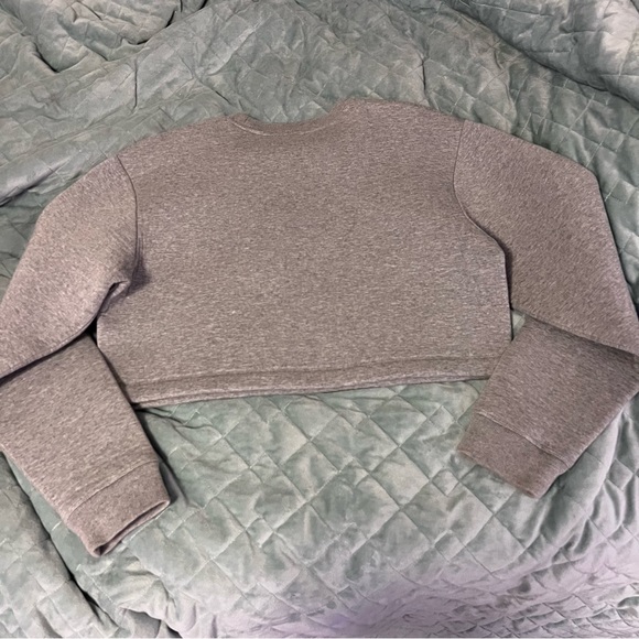 ALEXANDER WANG X H&M COLLAB SCUBA GREY CROPPED CREWNECK SWEATER - Picture 4 of 6